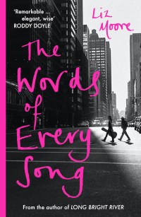 MooreL-WordsOfEverySongUK